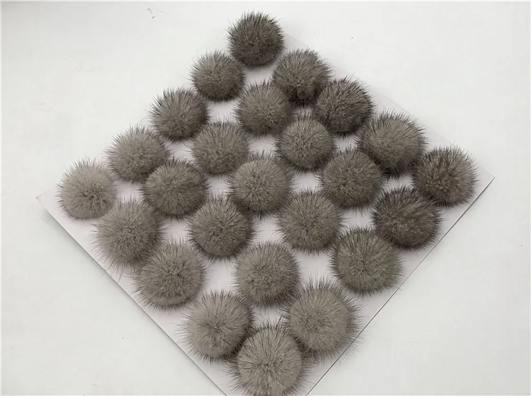 100pcs 4cm mink fur ball Embroidered Applique patches for clothing sewing women skirt  shoes patch garment  Diy decoration