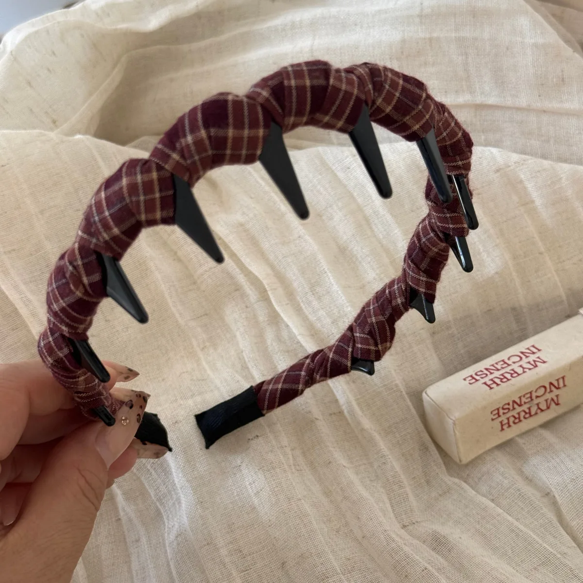 

Волнистая повязка на голову в корейском стиле с зубчатой саржевой повязкой на голову, модные простые женские универсальные аксессуары для волос для поездок на работу