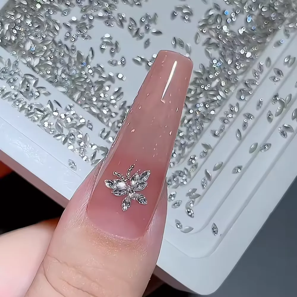 50Pcs 3D Mini Flat Back Oval/Rhombus Nail Art Rhinestones 1.5*3mm Clear Zircon Sparkling Diamond Nail Charms Nail Art Gemstones
