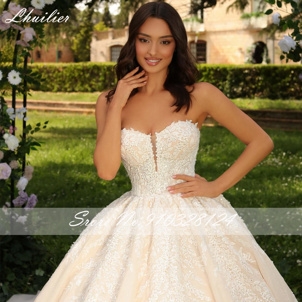 Lhuilier A Line Strapless Lace Appliques Wedding Dresses Floor Length Removable Sleeves Bridal Gowns with Chapel Train