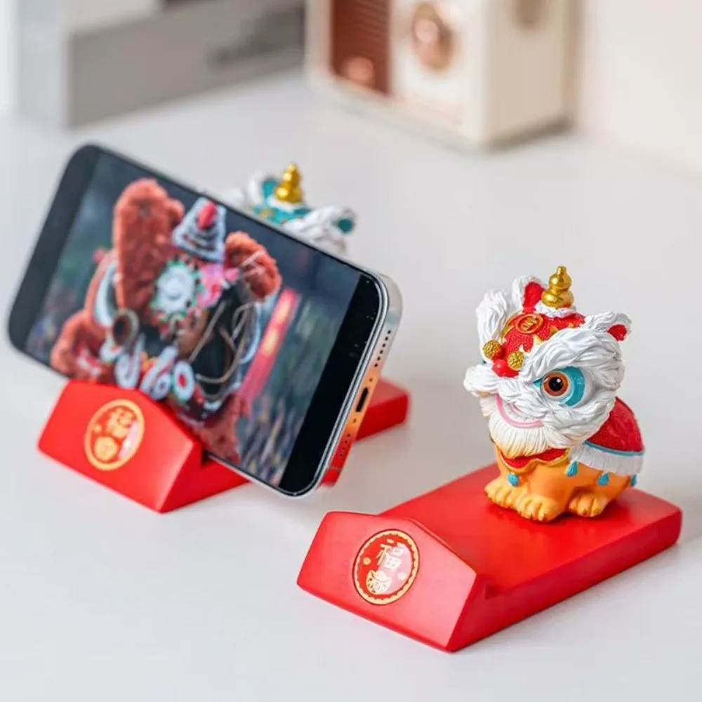 

Resin Lion Dance Ornaments Lion Dance Year of The Horse Mobile Phone Stand Festival Decorative Lifelike