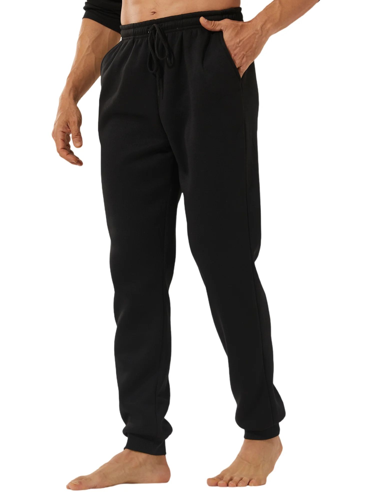 

Men's casual pants and sweatpants are soft and comfortable