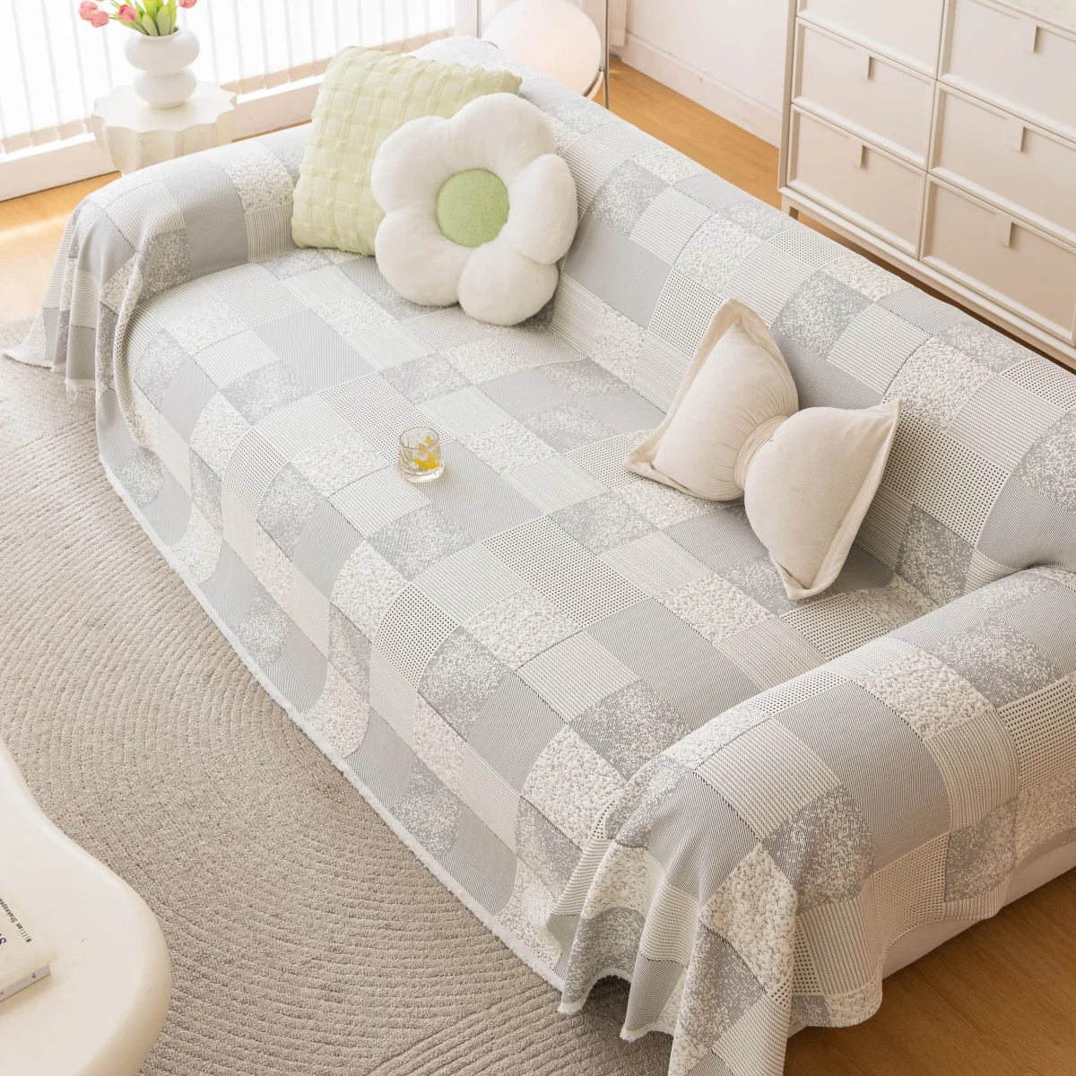Summer Ice Silk Fabric Durable Checks Pattern Sofa Cover Breathable Cool Sofa Towel for Hot Weather Couch Decor Blanket