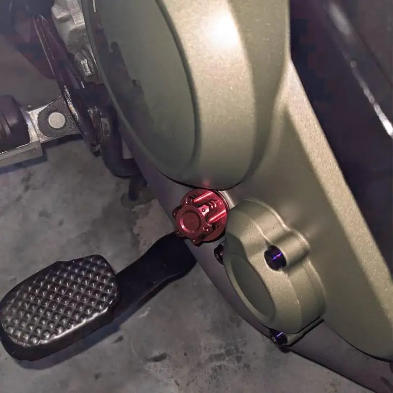 New 1 Pcs Motorcycle Engine Oil Dipstick CNC Aluminum Alloy Style Hexagon Plum Blossom Oil Dipstick Motorcycle Accessories