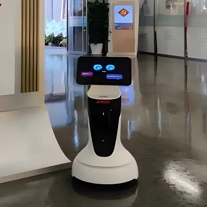 Platform Robot Pengantar Makanan Otomatis Luar Ruangan dengan Navigasi Cerdas