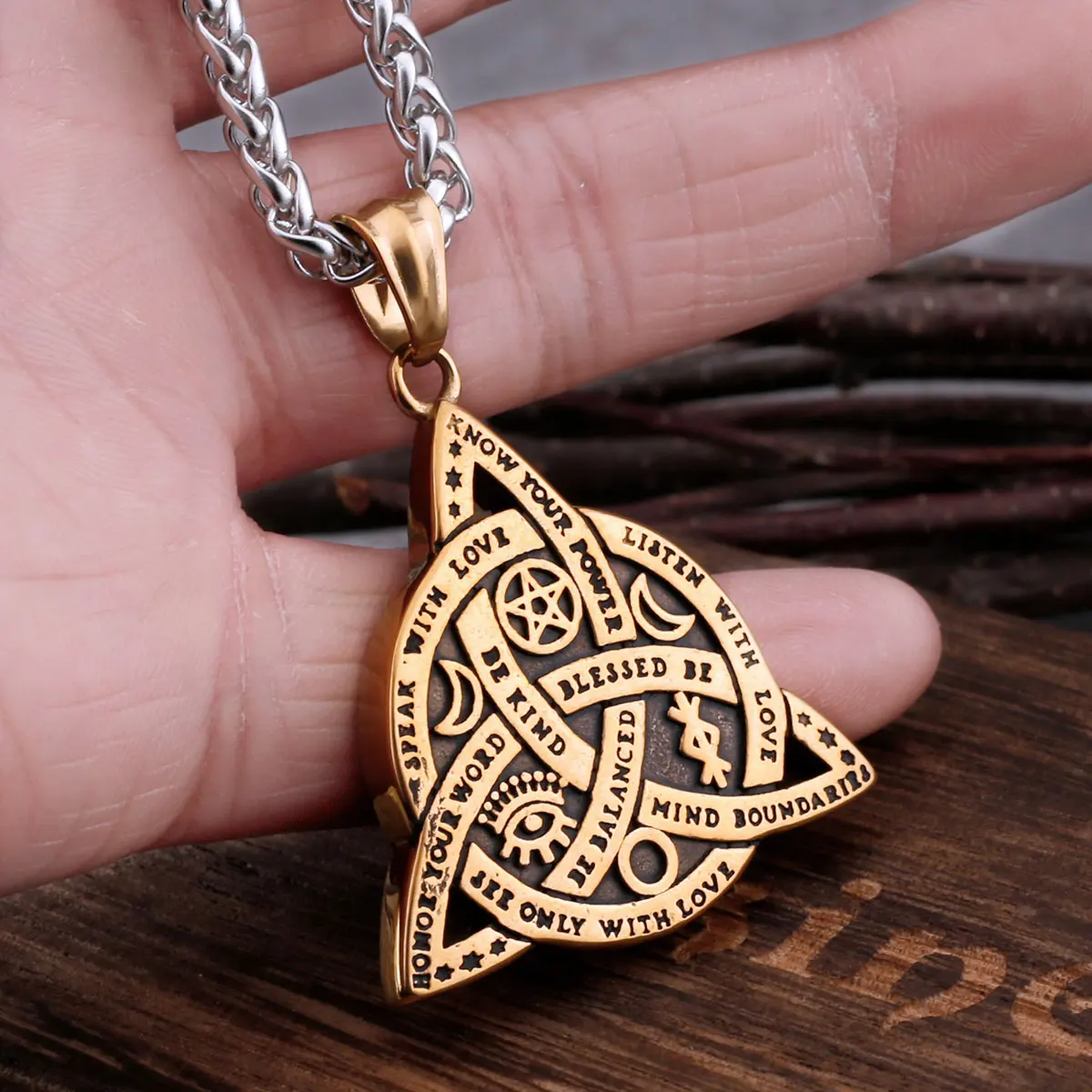 Mens Viking Celtic Knot Amulet Necklace Nordic Alphabet Statement Pendant Necklace Hip Hop Vintage Fashion Male Jewelry As Gift