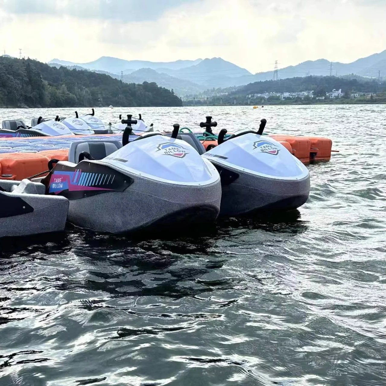 TAME BILLOW 2025 New Arrival Hot Selling Electric Small Karting Boat Water Mini Jet Boat Water Sports Boat