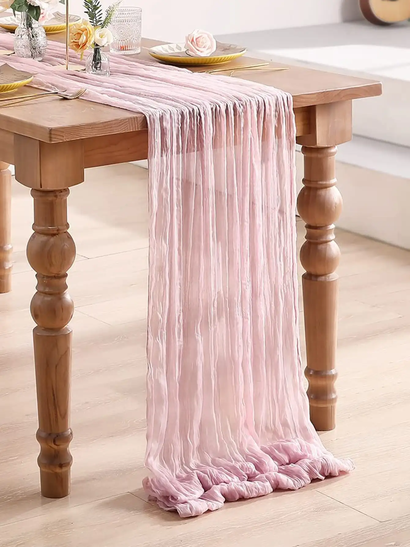 

5PCS Balinese pleated polyester tablecloth set for luxurious home decor tables, rooms and weddings for holiday and everyday use