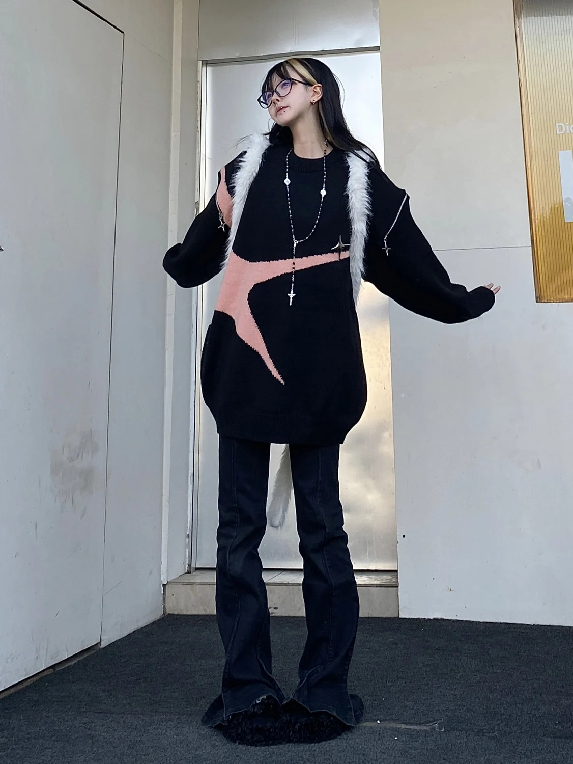 

Unisex Loose Fit Zipper Knitwear Casual Street Style Lazy Couple Sweater Design Detachable Stars for Men And Women