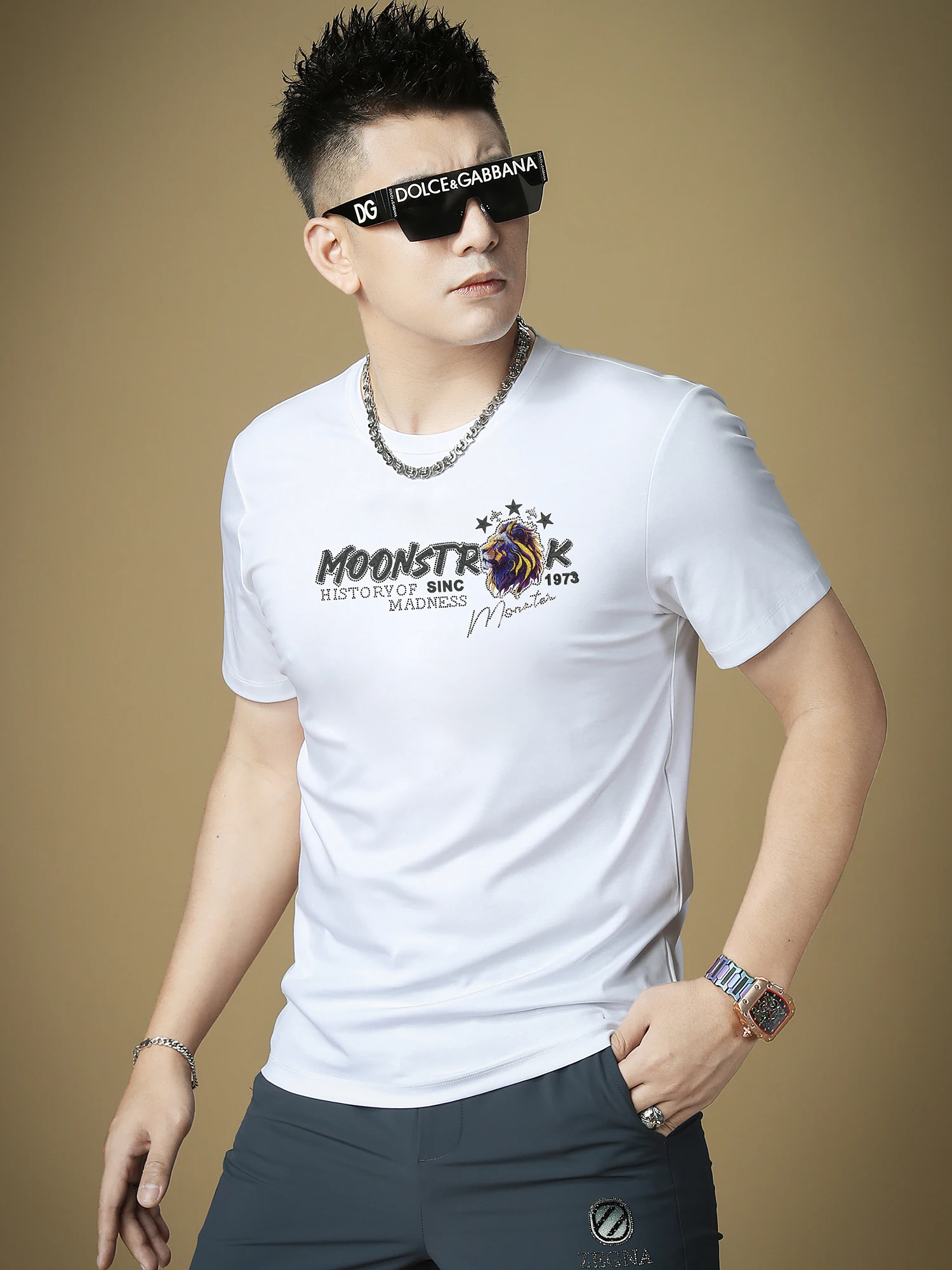 

Мужская летняя футболка из чистого хлопка, приталенного кроя, с коротким рукавом, тонкая, современная, универсальная, молодежная, модная.