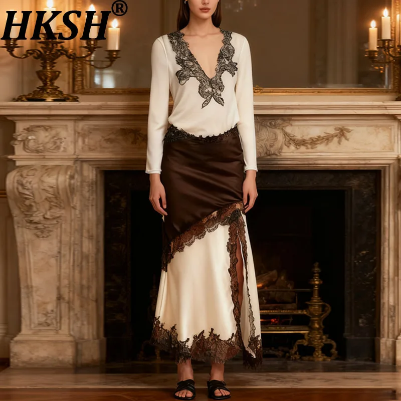 

HKSH Women Elegant Two-piece Set Lace Embroidered V-neck Long Sleeves Tops Color Block Patchwork Hollow Out Split Skirts HK20680