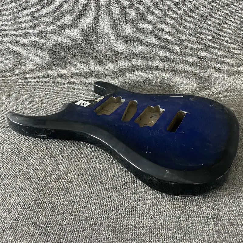 

AB381 Diamond Blue Color Незавершенный корпус электрогитары HSH Звукосниматели с повреждениями и деталями гитары DIRTY DIY для замены