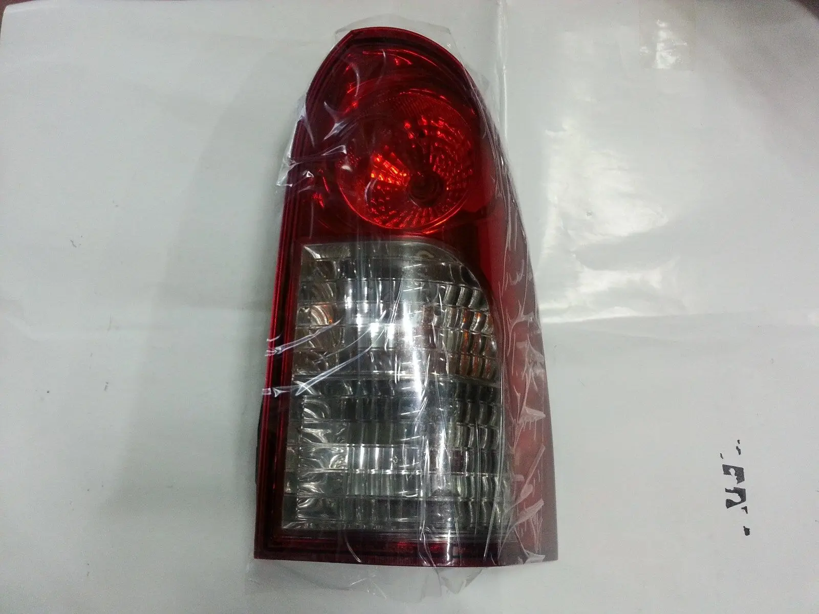 REAR COMBI LAMP-RH for Ssangyong ACTYON SPORTS 06~11 #8360232003