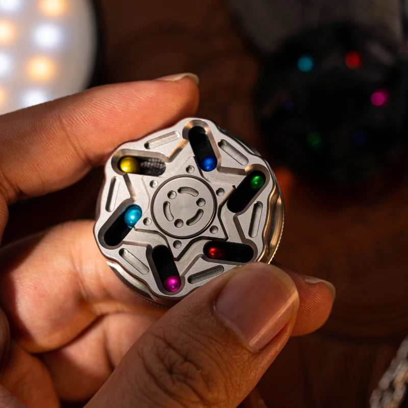 Nine Hands EDC Starlink Magnetic Rotating Mechanical Metal Slap Coins Fingertip Card Pushing Stress Relief Toy