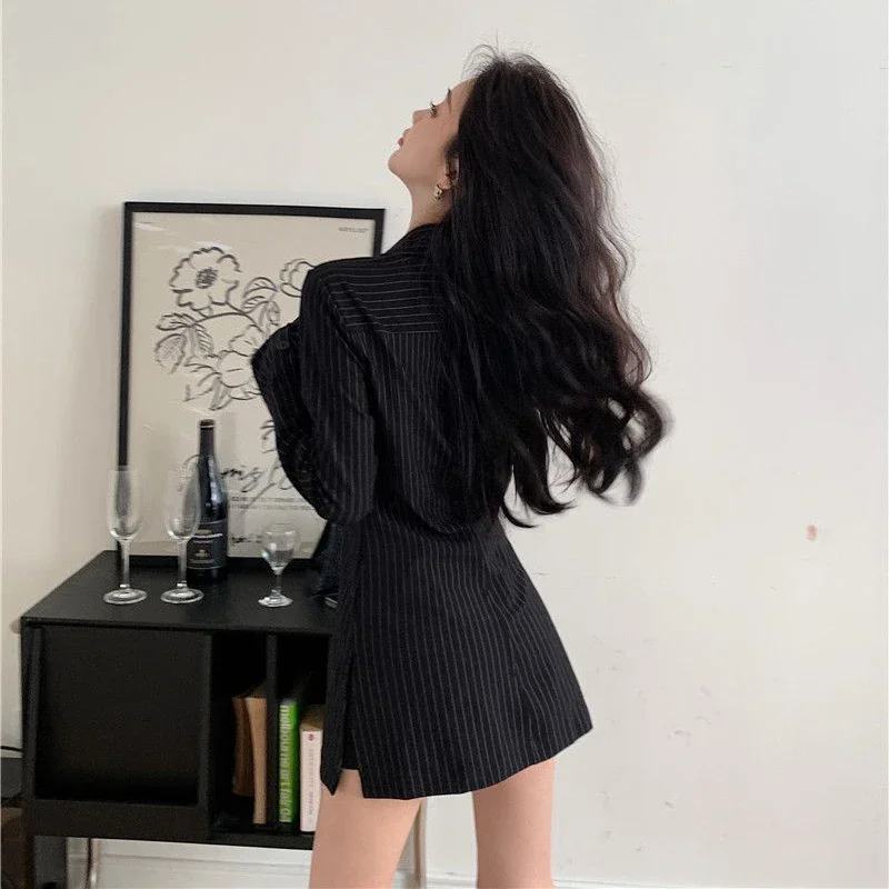 

Vintage Women Black Blouses Fashion Stripe Tunic Long Sleeve Shirts Korean Casual Office Lady Elegant All Match Shirts