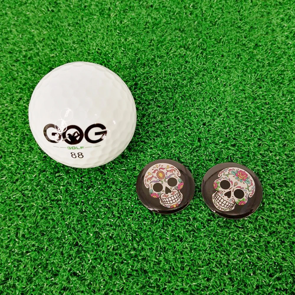 New Black Skull Golf Ball Marker Hat Clip Magnet Alloy Golf Mark Magnetic Cap Clip Halloween Cool Design Accessories Drop Ship