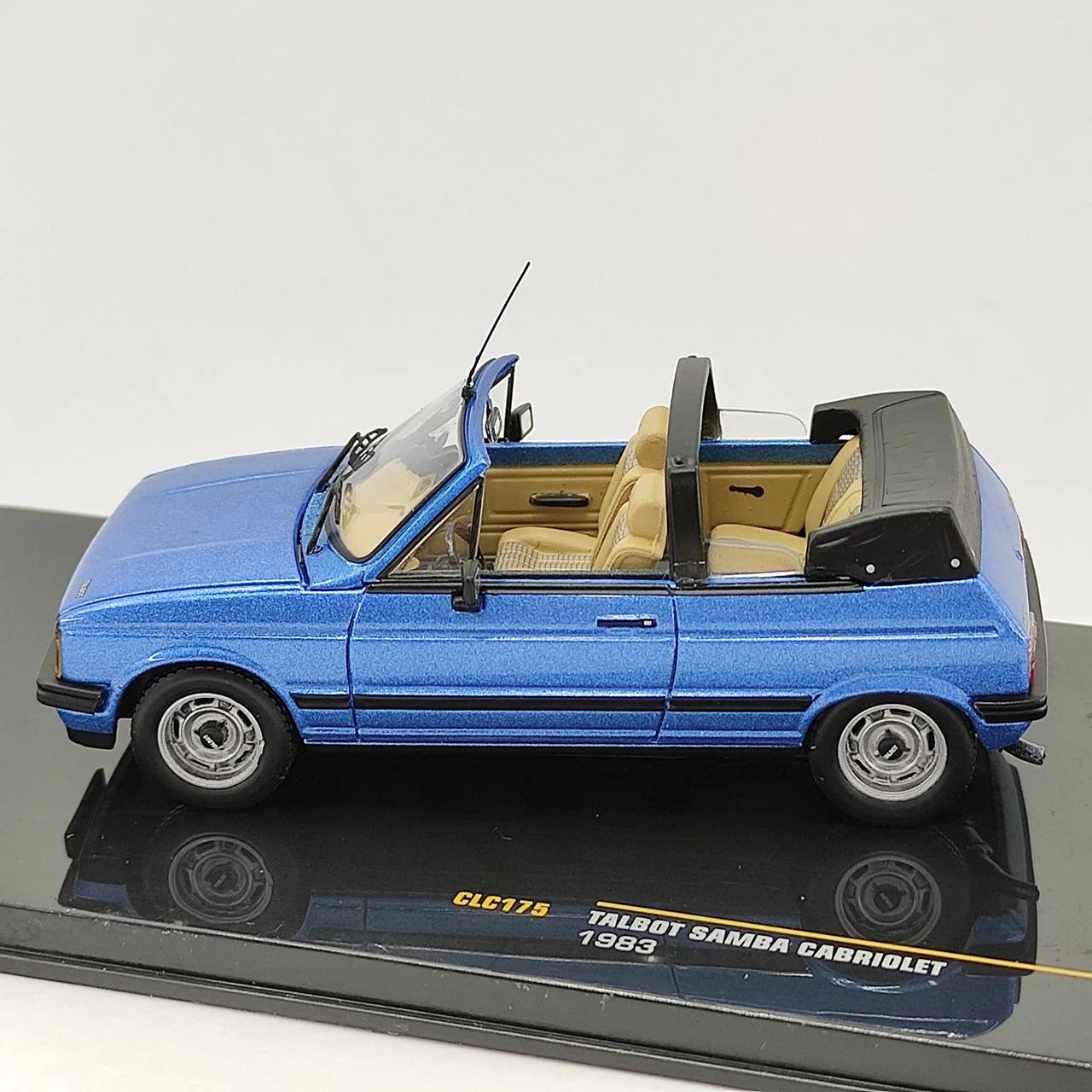 عيب دييكاست IXO 1:43 مقياس TALBOT SAMBA CABRIOLET 1983 سبيكة سيارة نموذج تحصيل لعبة هدية تذكارية عرض حلية