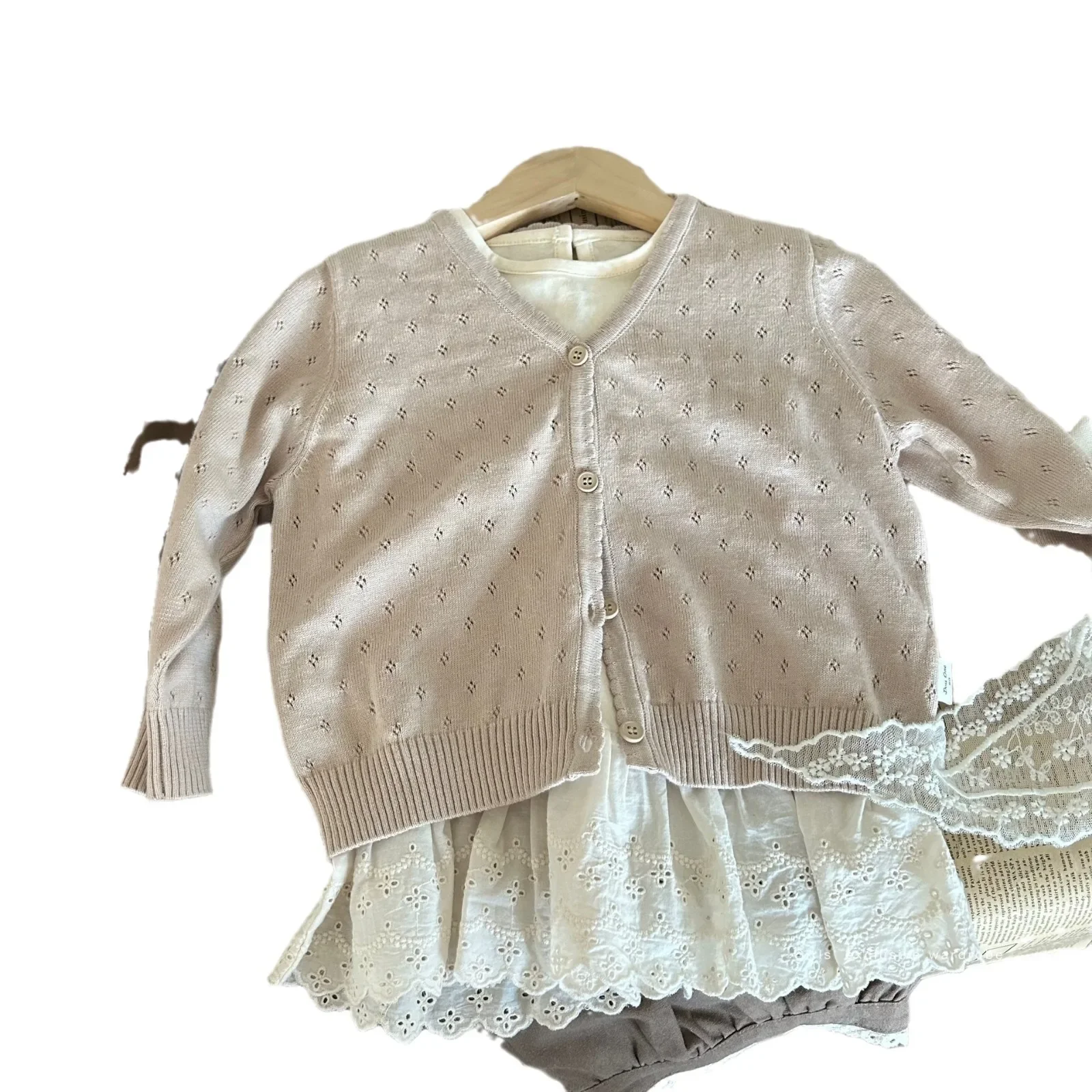 Korean Children's Clothing 2025 New Autumn Girls' Knitted Jacquard Cardigan Children's Long Sleeved Lace Bottom Shirt