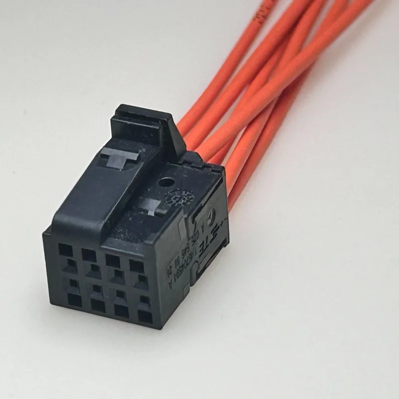 5PCS 1-1670459-1 Original 8-hole audio platform modified plug shell wiring harness 0495450828