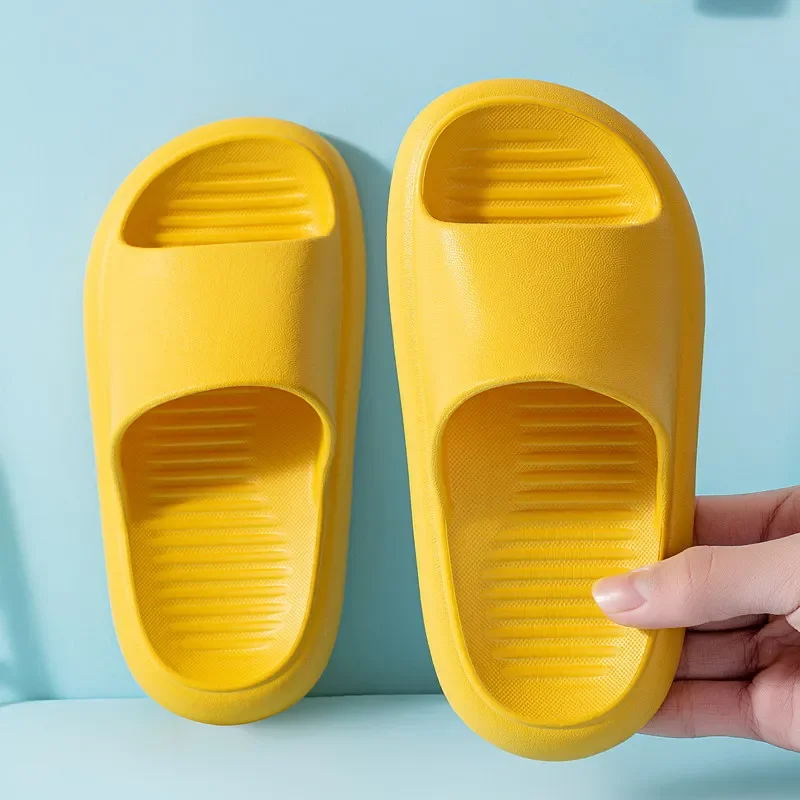 Zapatos de baile antideslizantes para niños y niñas, calzado de verano para la playa y el baño, suela suave, 2024