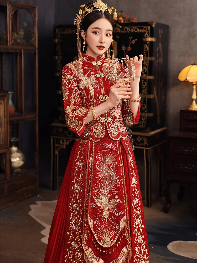

New Chinese-style wedding dress for brides dragon and phoenix women