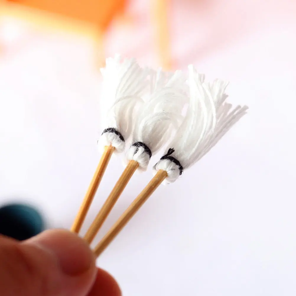 6-pecas-de-mini-mop-artesanal-ferramenta-de-limpeza-leve-e-segura-em-madeira-ornamento-para-mini-casa-em-escala-1-12-e-1-6