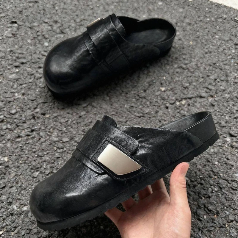 

Soft Leather Comfort Flat Slippers for Women Round Toe Stylish Black Casual Sandals Suitable for Outdoor and Daily Big Size 44