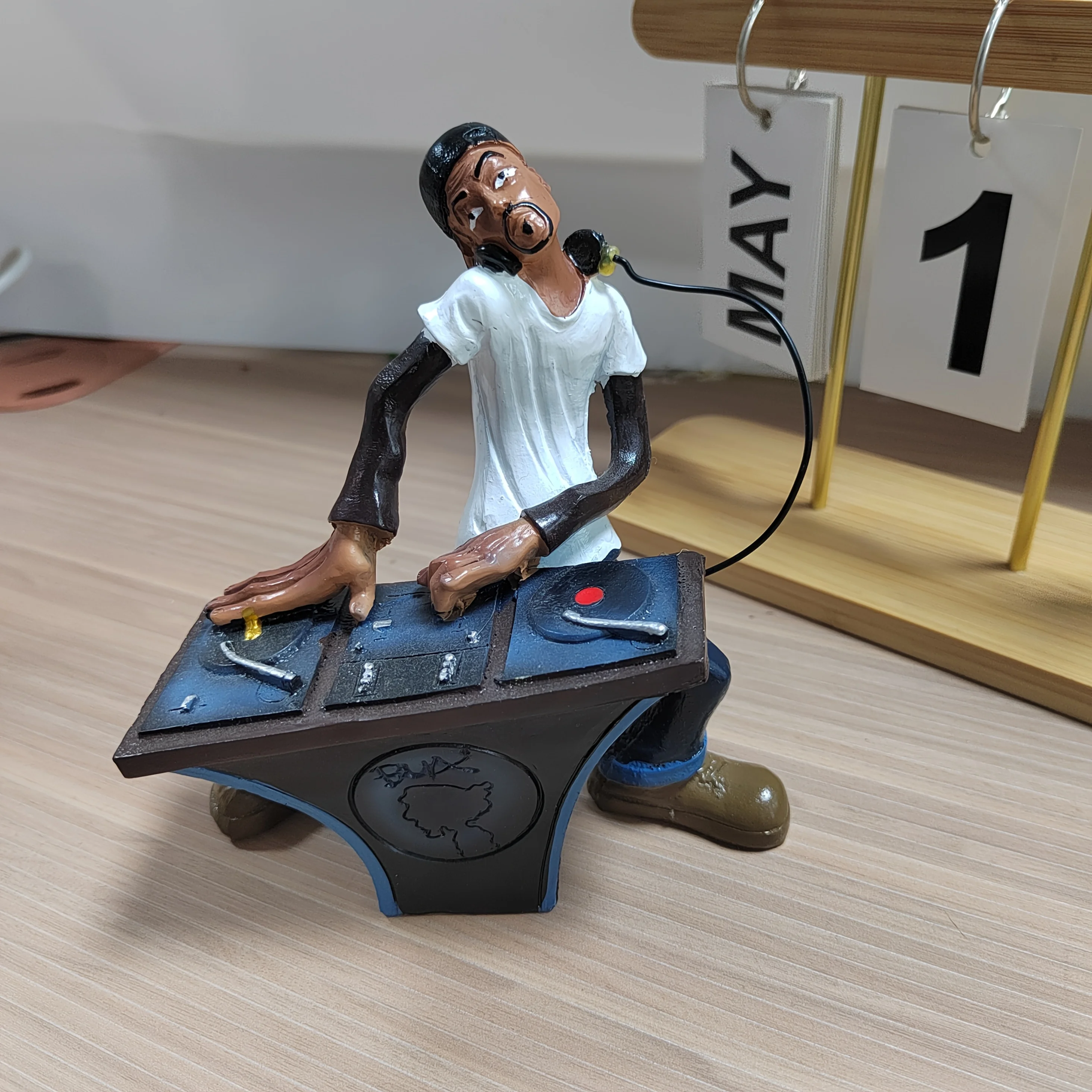 

HipHop Sculpture The Elements Of HipHop Artist Statue DJ Model Handcrafted Decor