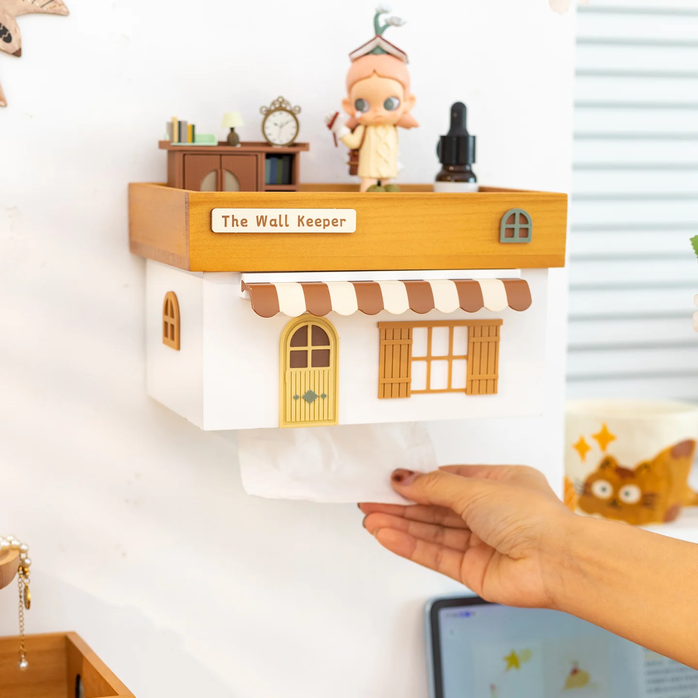 2-In-1 Wooden Wall Mounted Tissue Holder Multifunctional Storage Box for Remote Control Aroma Organization Home Kitchen Decor