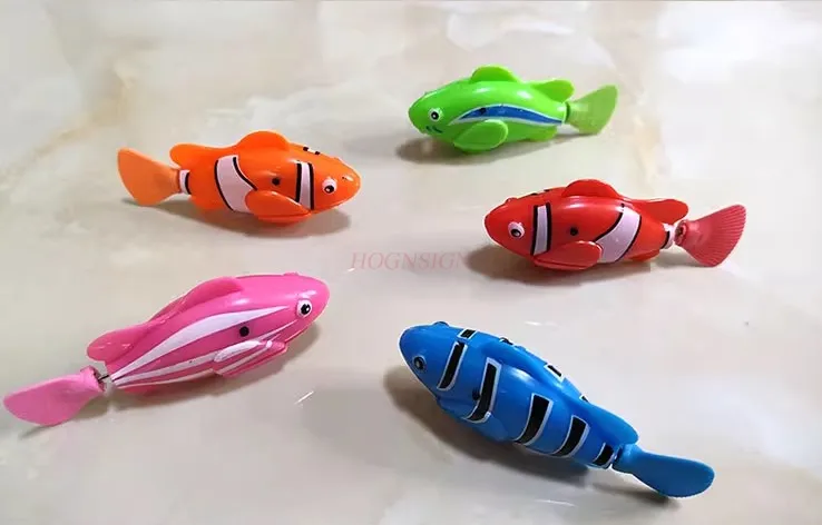 Baby Shower Glow Induction Electric Little Fish Water Fish nuoto simulazione Clown Fish Toy