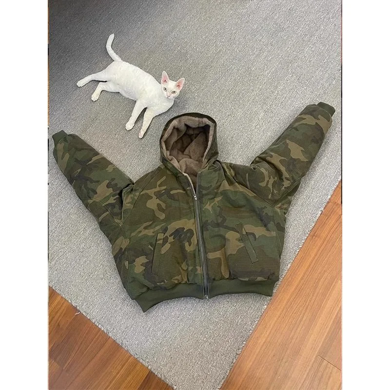 2025年冬スタイル ベルベットフード付き迷彩柄ショートブレッドコート コットンコート アメリカン個性派レトロ厚手暖かい綿コート