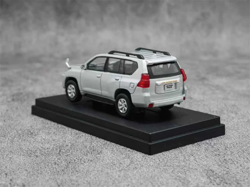 Ebbro 1:64 Prado 150 argent/blanc/gris modèle de voiture moulé sous pression