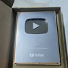Botón de reproducción de YouTube, medalla de YouTube plateada y dorada, decoración de pared, celebridad de Internet 1