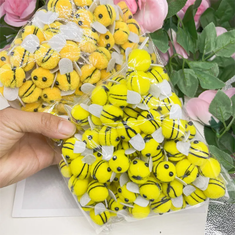 Wholesale 20*25mm Yellow Bee Pompom Kids Hair Pompoms Plush Balls Wedding Party Decor Fluffy DIY Scrapbook Toys Craft Supplies