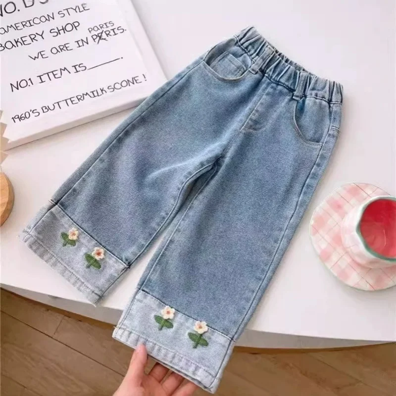 

Girl Casual Straight Embroidered Spring and Autumn Jeans 2026 Children's Clothing Fashionable Loose Children 1-8 Years Old