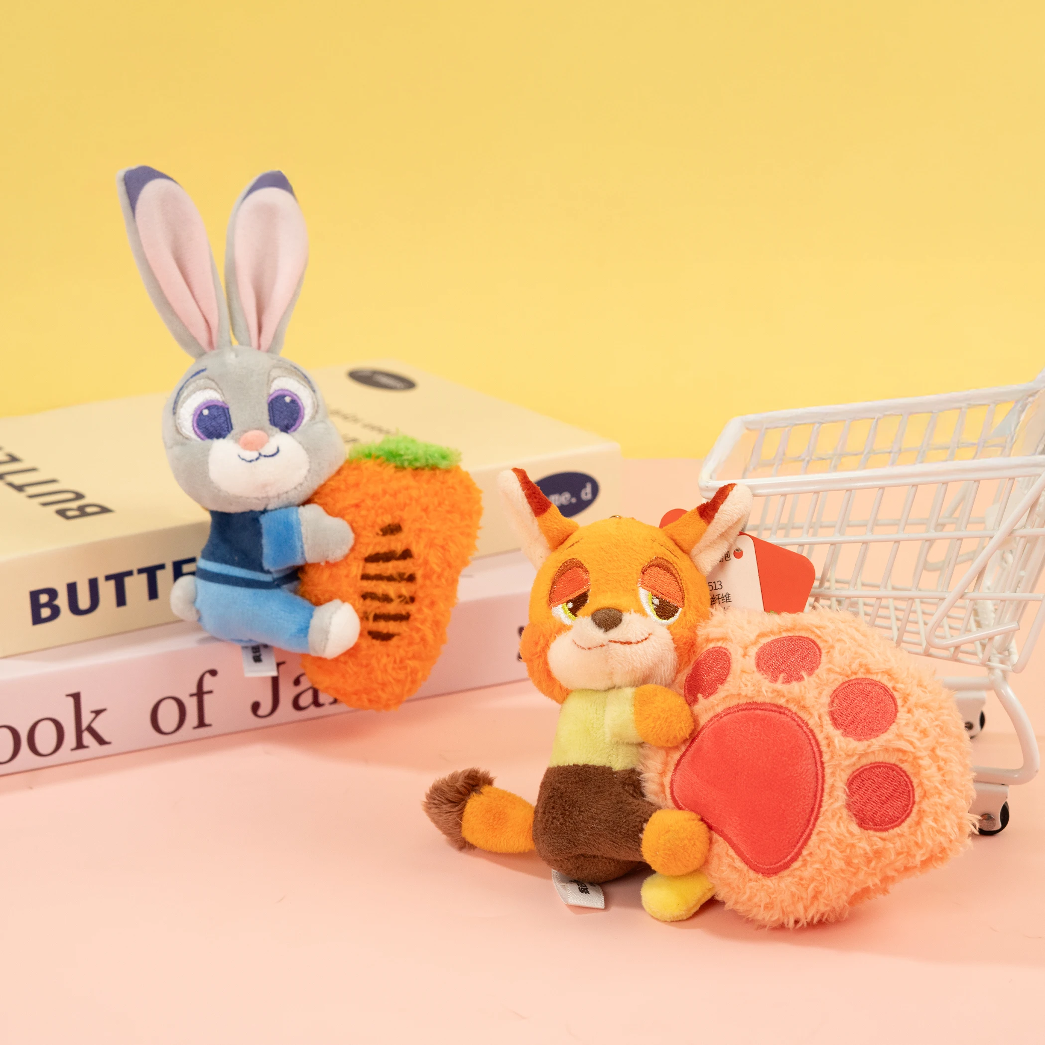 Disney Zootopia Toy Story LoveHug Series Judy Nick Donald Daisy Lotso Stitch Angel Plush Keychain Bag Charm for Party Decor Fans