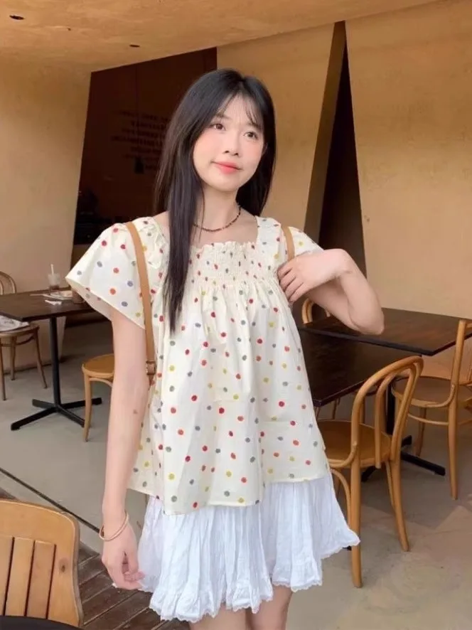 

Женская футболка в горошек с коротким рукавом, летняя коллекция 2025: Новинка, свободный крой, повседневный стиль, универсальный, омолаживающий, шикарный топ