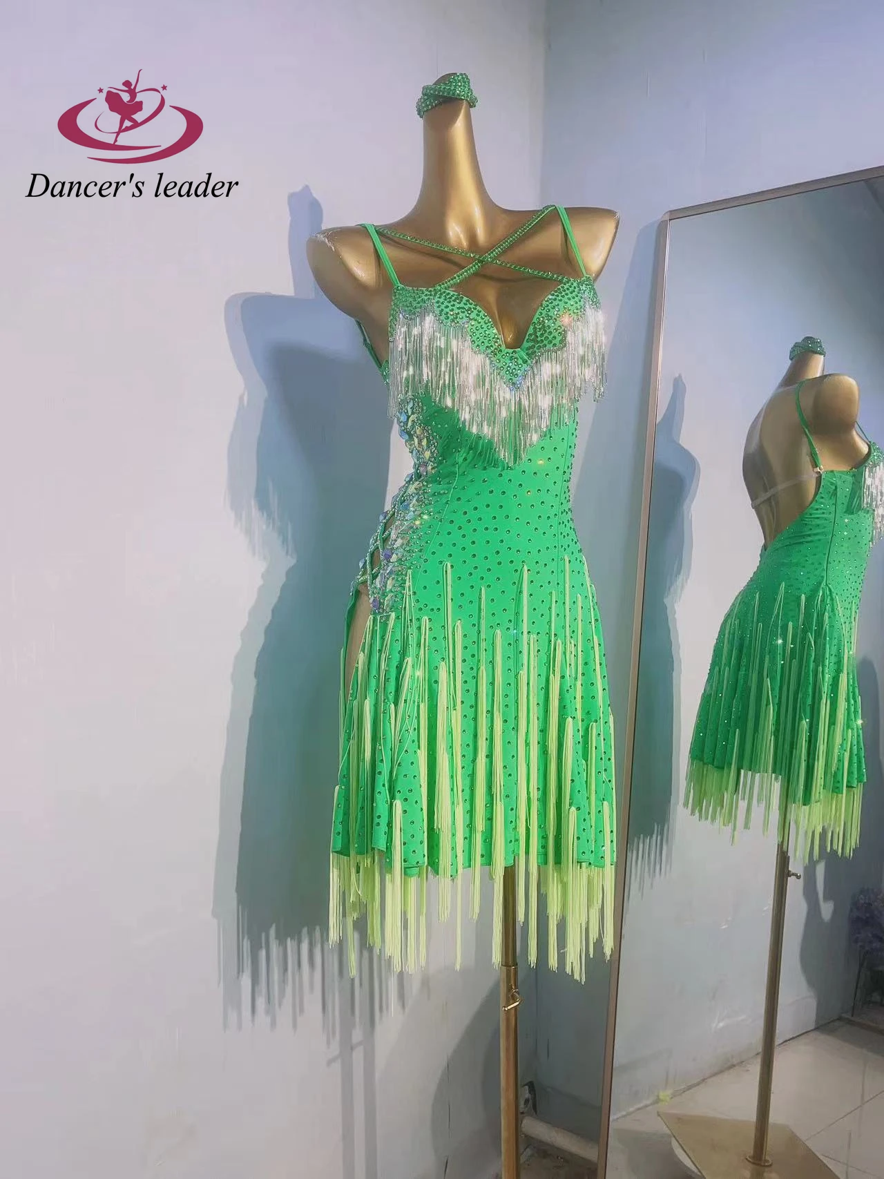 라틴 댄스 의상, 라인스톤 여성 의류, 고급 맞춤형 실버 태슬 칼라, 꽃무늬 드레스, 삼바 퍼포먼스 드레스