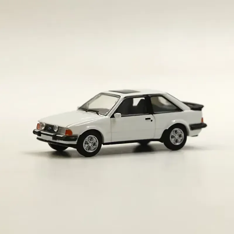 for Premium ClassiXXs 1:87 Escort MK3 XR3 Resin Model Car Highly Detailed Static Display Piece Ideal for Adult Enthusiasts