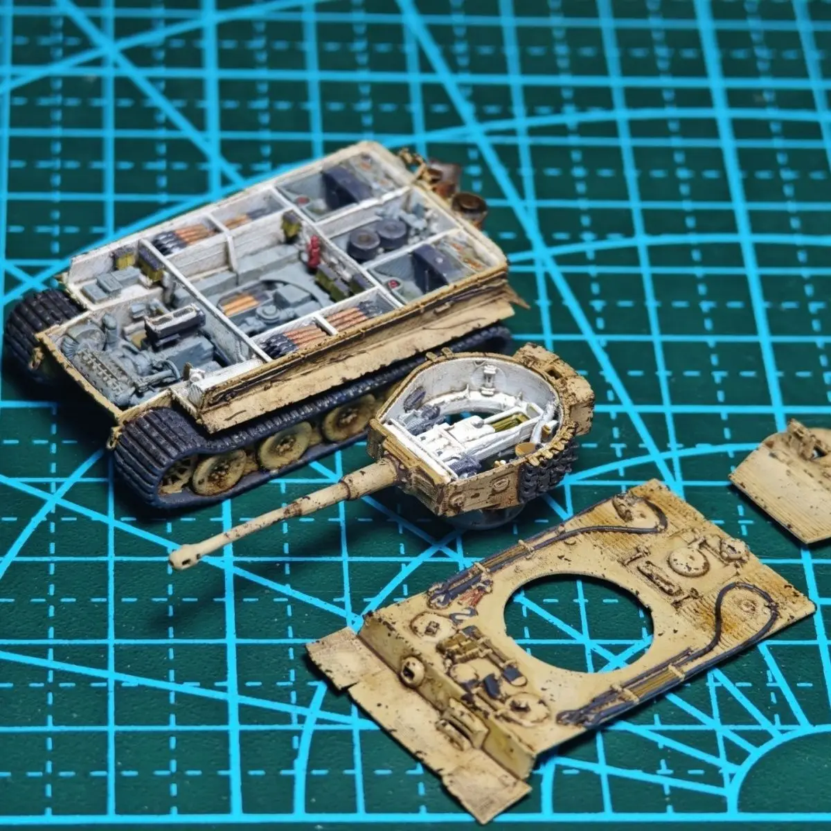 

1/72 Ultra Small Unpainted Tiger I Tank Model with Interior Detail High Precision SLA UV Resin 3D Printed Vehicle Model Kit