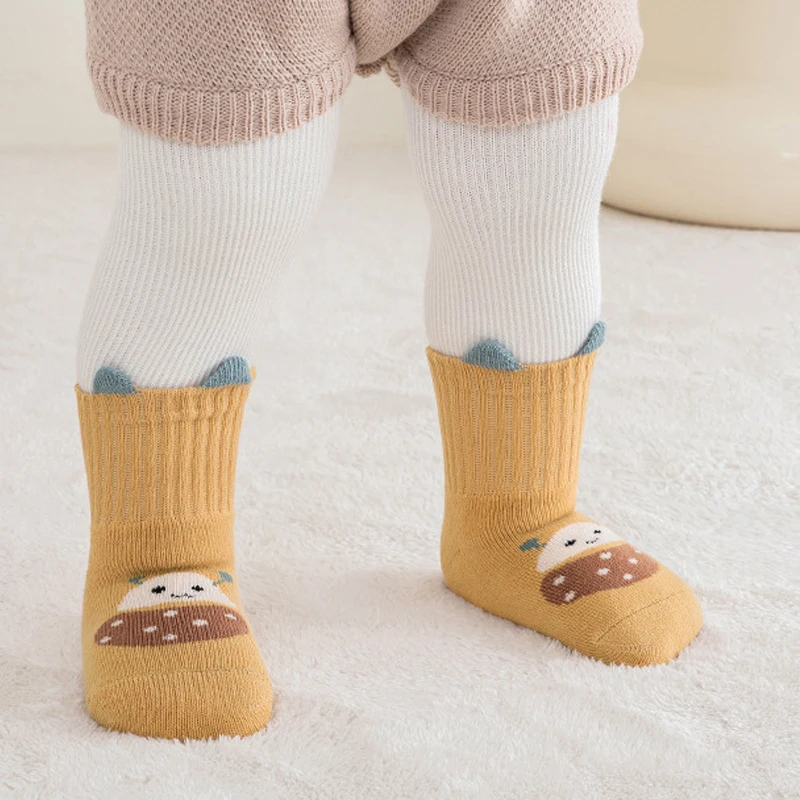 5 Paar gestreifte, rutschfeste Baby-Bodensocken, Kinder-Cartoon-Tier-Mittelknie-Socken, geeignet für alle Jahreszeiten – Detail 6