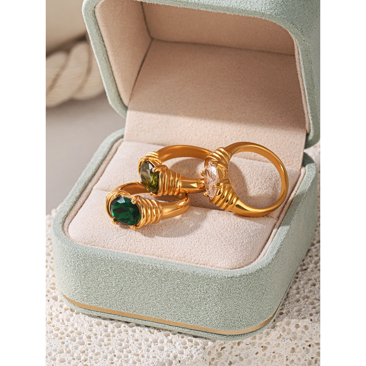 Classic Solitaire Zircon Promise Ring For Women 18K Gold PVD Stainless Steel Waterproof Luxury Wedding Fashion Jewelry Gift