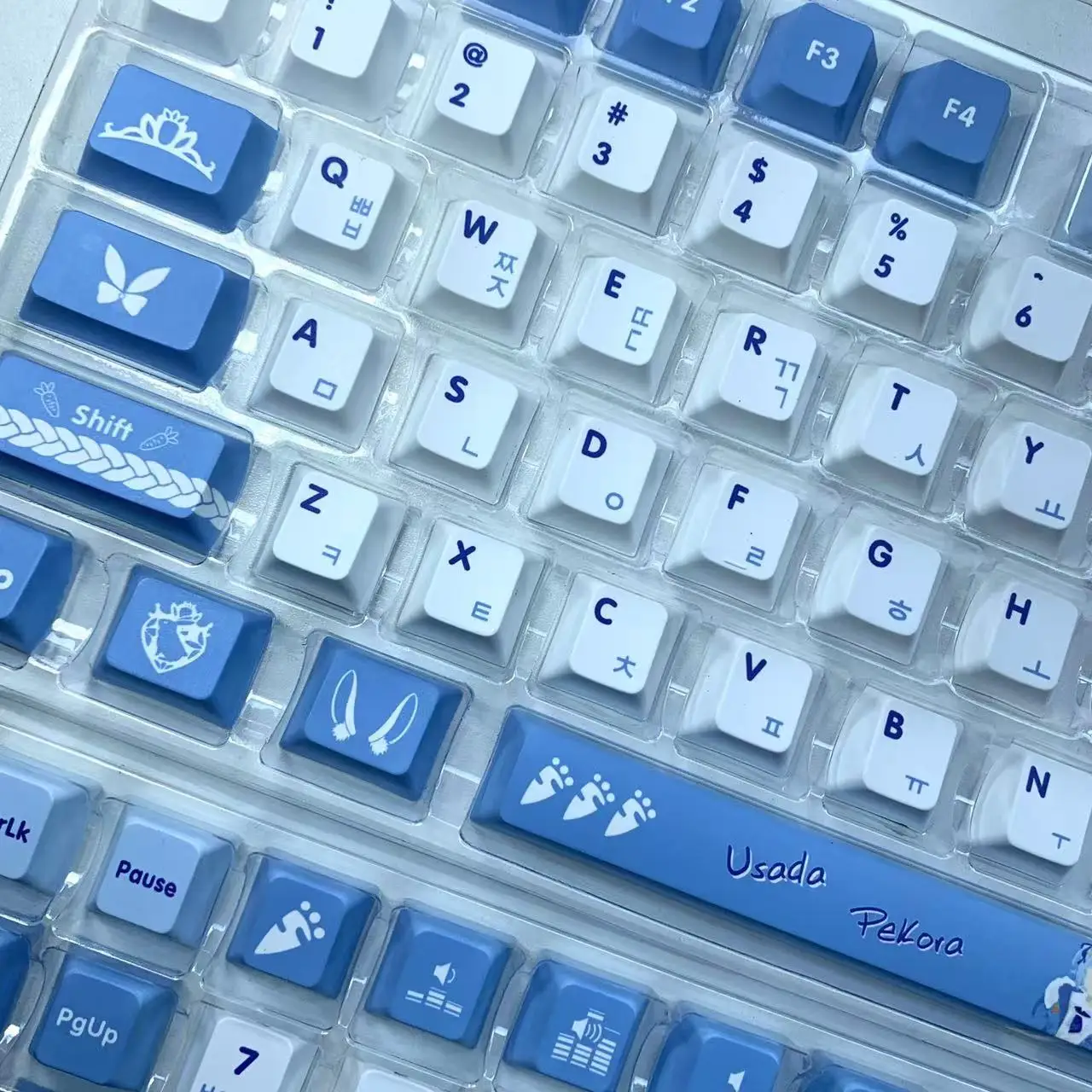 Anime Keycaps Usada Pekora Theme Keycaps Lovely Game Keyboard Cap Cherry Profile PBT Material 132 Keys Mechanical Keyboard Cap