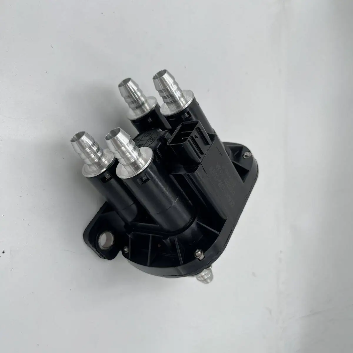 

Jie fang J7 new fuel tank transfer valve