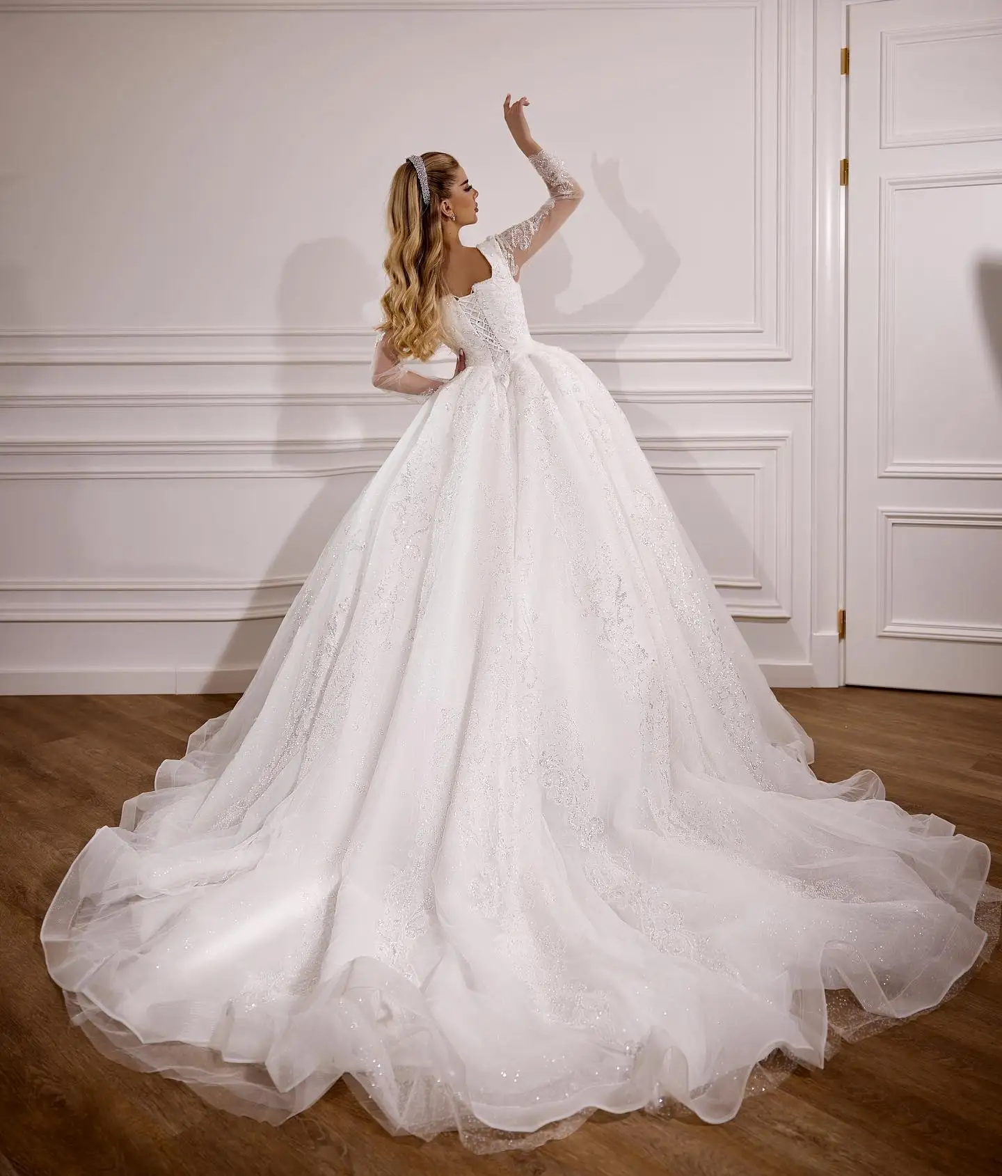 Customized Luxurious A-Line Wedding Dresses Formal Square Neck Long Sleeve Wedding Gown Boho Beach Bridal Prom Long Dresses