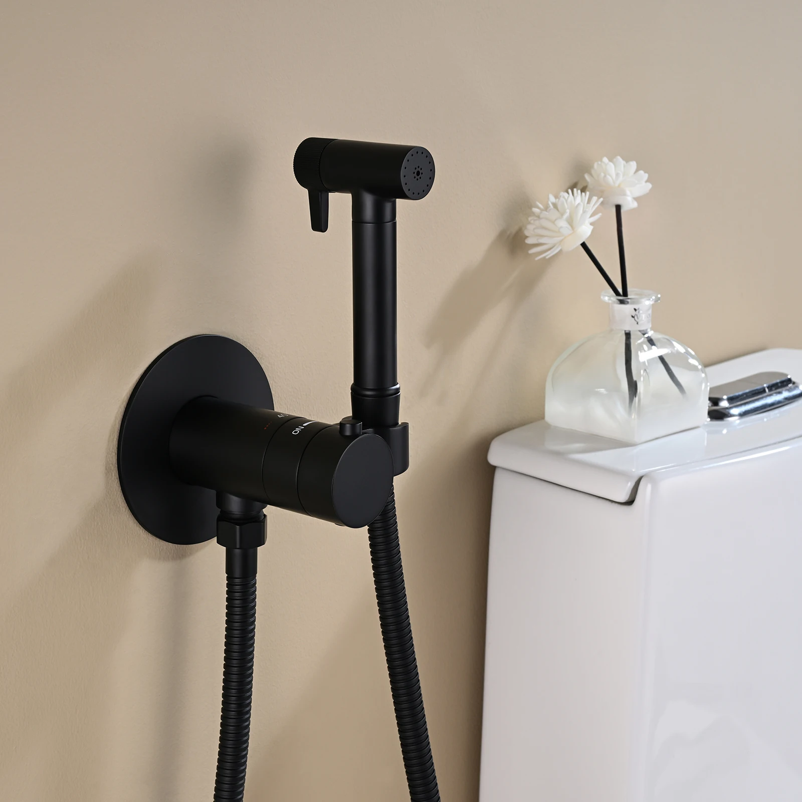 

Matte Black Brass Thermostatic Bidet Sprayer Handheld Hygienic Shower For Pet Wash Toilet Rinse & Feminine Hygiene Easy Install