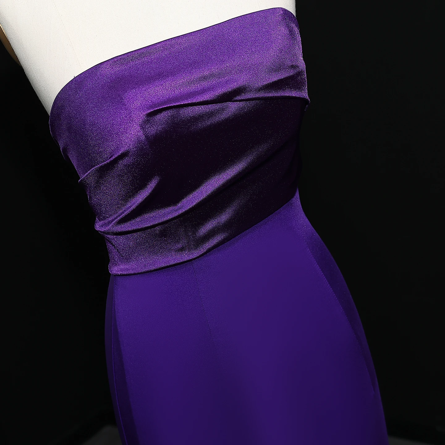 샤론은 트레인이 있는 퍼플 새틴 머메이드 이브닝 드레스, 티어드 모던 여성 웨딩 파티 가운 SF064 맞춤 제작이라고 말했습니다.