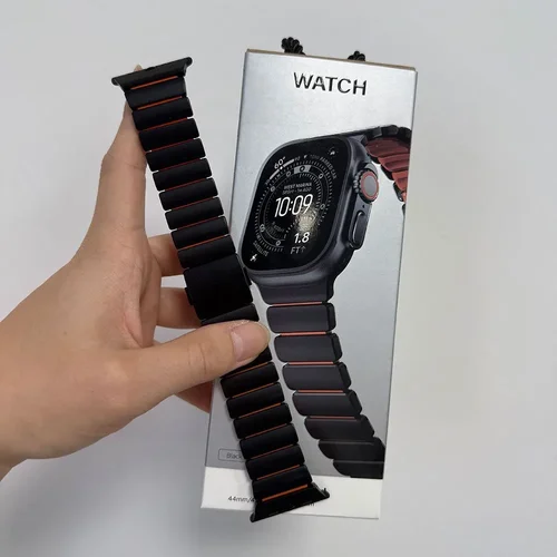 Correa magnética de lujo de goma de titanio para Apple Watch Ultra 3 49mm Series 11 10 46mm 45 44mm 42mm para Iwatch 9 8 7 SE 6 5 4