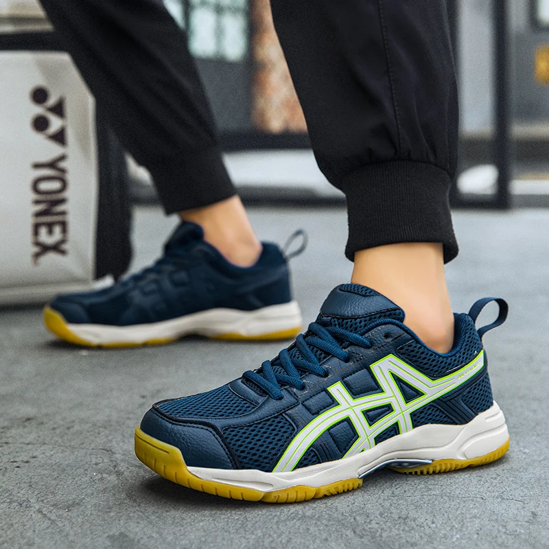 

Outdoor High Quality Men Badminton Shoes Unisex Sneakers Lightweight Tennis Shoes Athletics Training Lace Up Women Sports Shoes