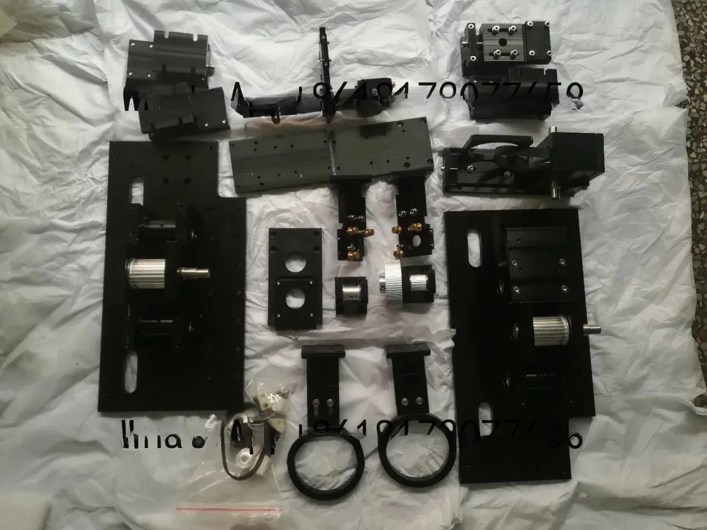 

Complete Set of Mechanical and Optical Parts for DIY Large Format CO2 Laser Cutting Machine
